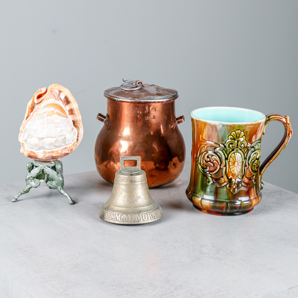 Militärt matkärl J19, stop, Rörstrand samt bordslampa