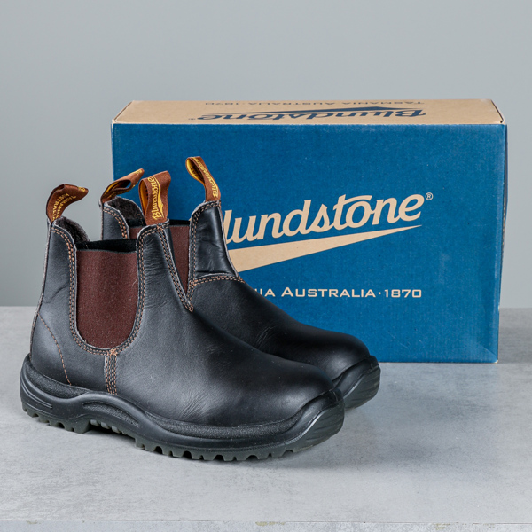 Blundstone, skor, stålhätta, märkta 6 (motsvarar 39)