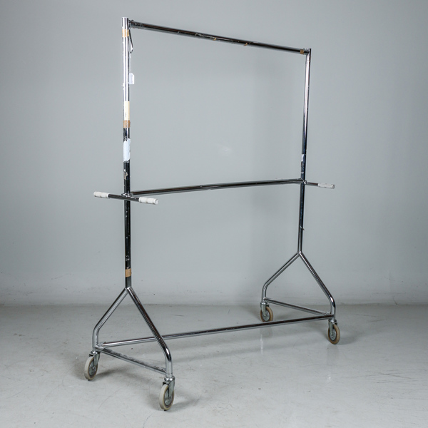 Klädvagn, på hjul, 2 våningar, 2000-tal