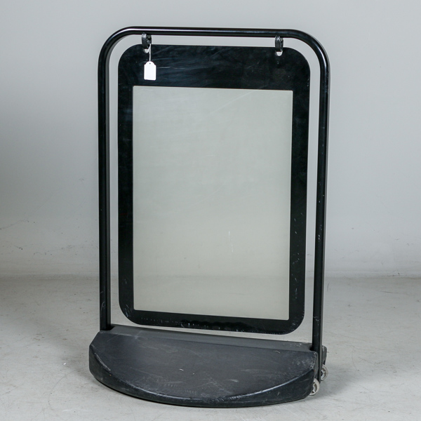 Gatu-/trottoarpratare på hjul