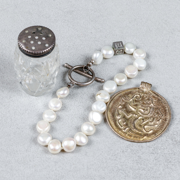 Hänge, armband och ströare, silver