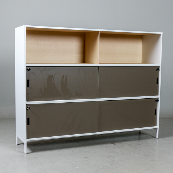 Skjutdörrskåp, Edsbyn, låsbart