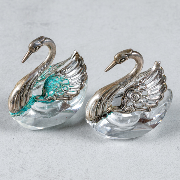 Saltkar, 2st, silver och kristall, svanar