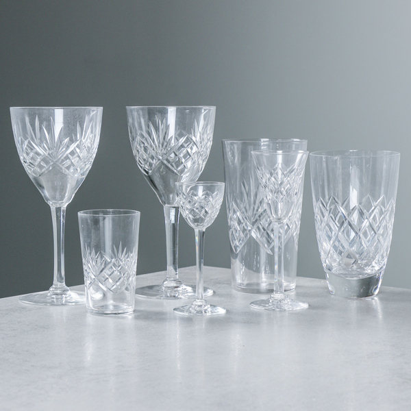 Slipade kristallglas, 35 delar, blandade modeller och storlekar