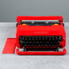 Olivetti Valentine, reseskrivmaskin, Ettore Sottsass och Perry A. King