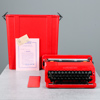 Olivetti Valentine, reseskrivmaskin, Ettore Sottsass och Perry A. King